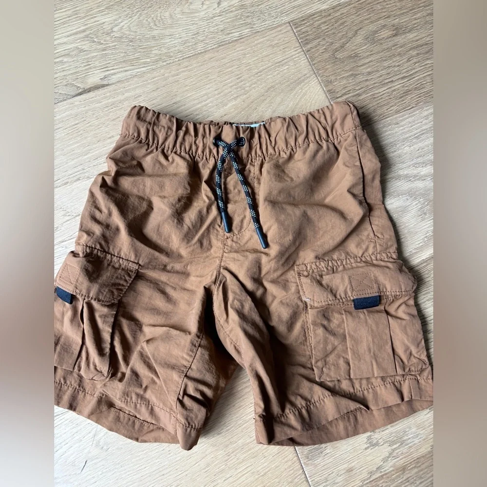Old navy shorts quick dry nylon boys small 6-7